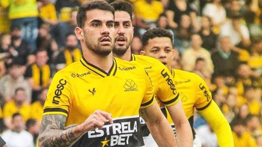 Criciúma em derrota para o Ceará, na Série B