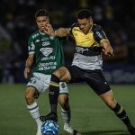 Criciúma empata com o Guarani e vê Vitória ser campeão da Série B