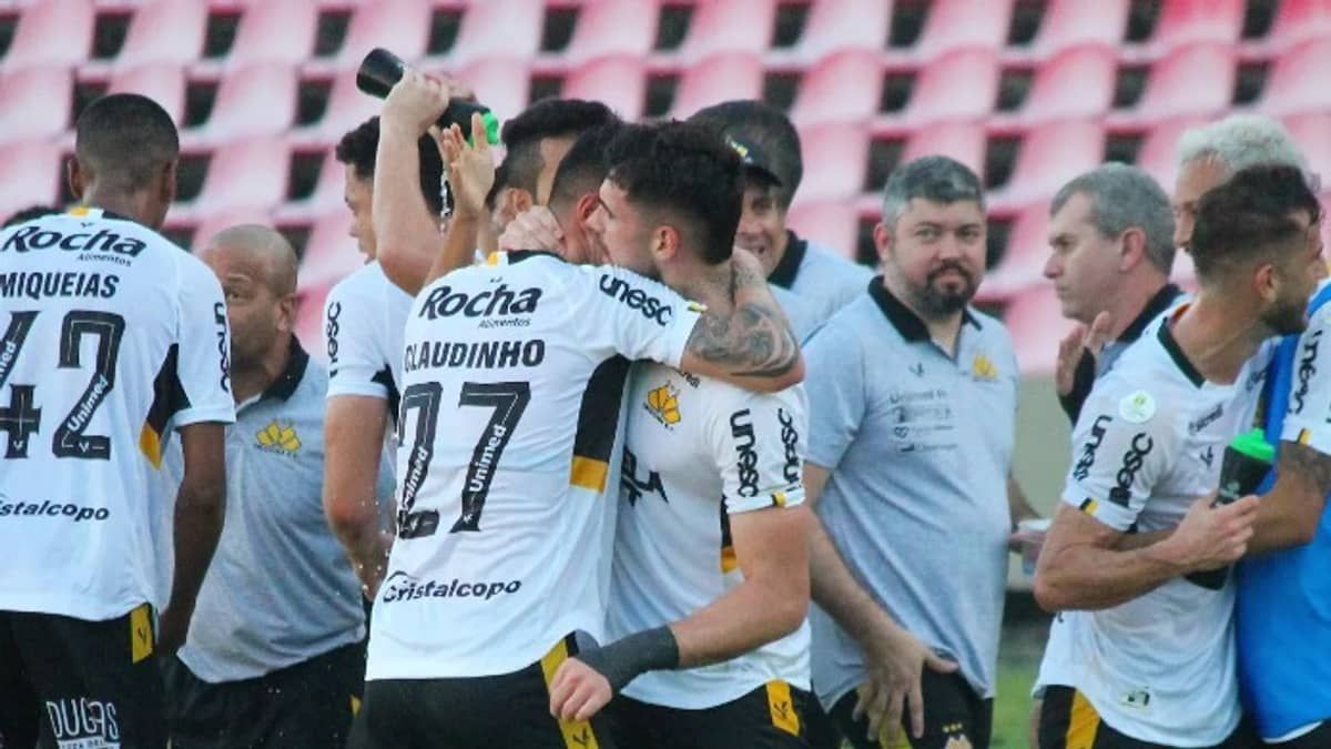 Criciúma vence Sampaio Corrêa e assume a vice-liderança da Série B
