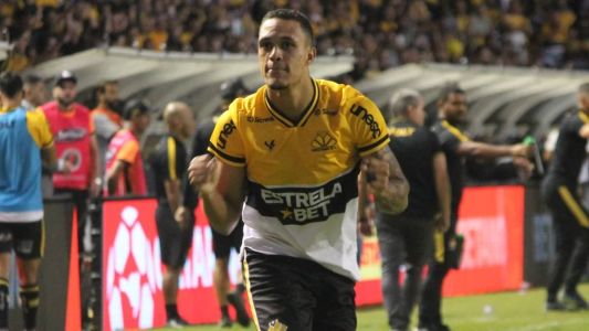 Criciúma venceu Brusque no jogo de ida da final do Catarinense