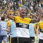 Criciúma vence o Ituano e assume a liderança da Série B