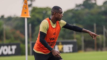 Marcelo Benevenuto durante treino do Criciúma