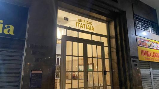 Crime aconteceu dentro do apartamento da mulher, no Centro de BH