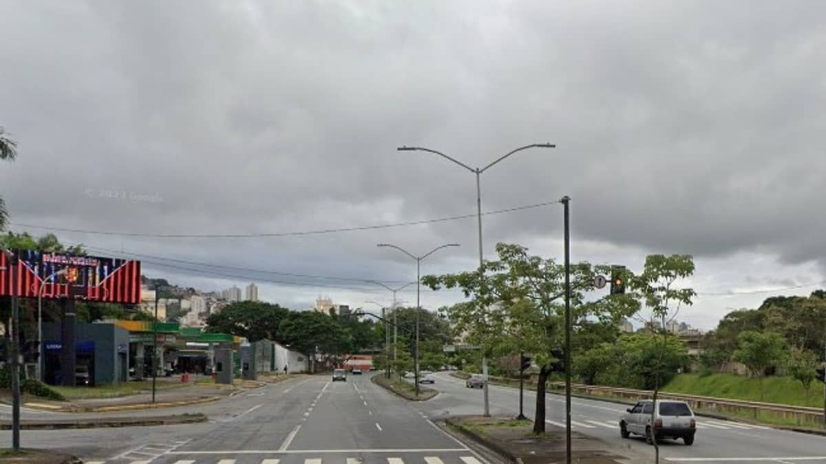 Homem é preso suspeito de roubar carro na avenida dos Andradas, região Leste de Belo Horizonte 