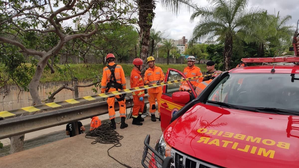 Homem morre ao ser empurrado e cair no Ribeirão Arrudas, região Leste de BH 