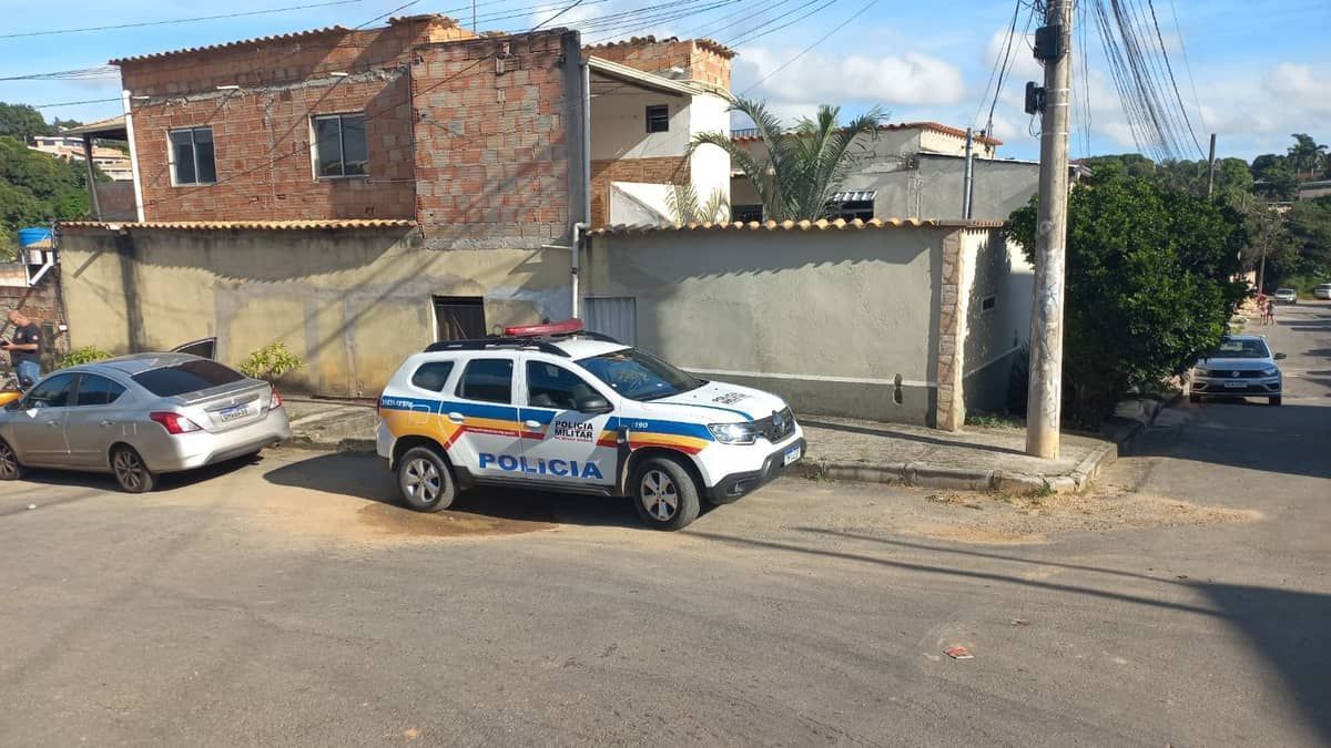 Casal é morto a tiros em Contagem; filho de sete anos estava em casa