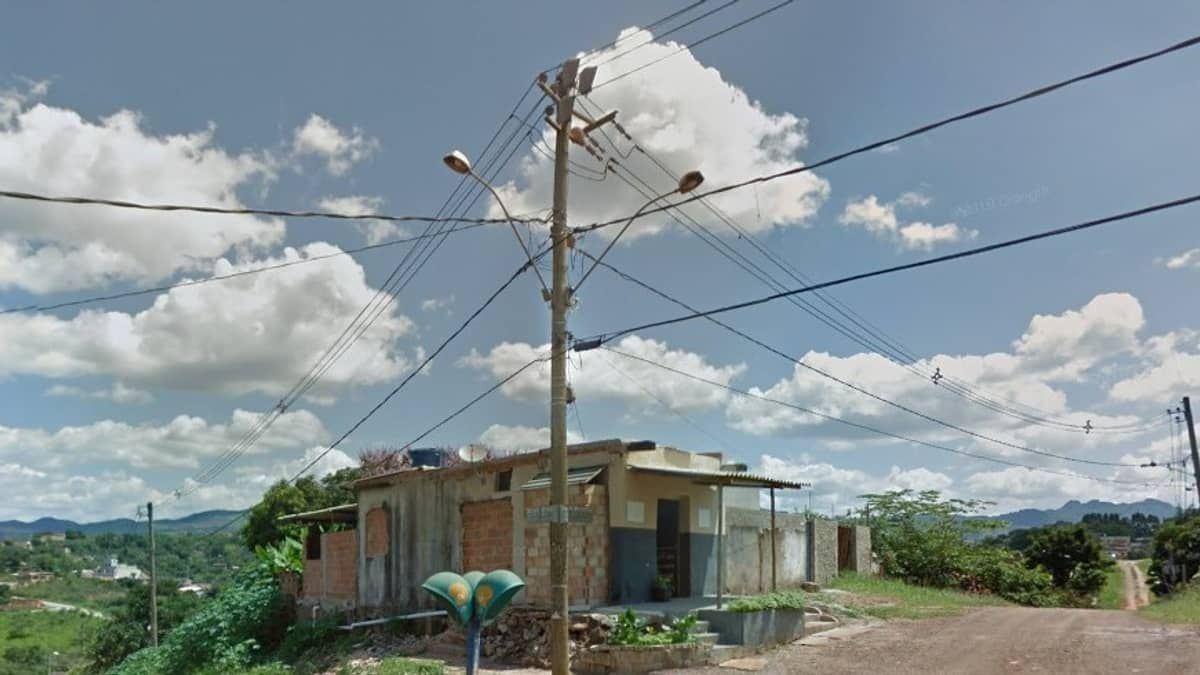 Homem é morto a tiros na rua de casa em São Joaquim de Bicas