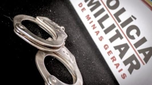 Criminoso é preso pela Polícia Militar na cidade de Botelhos