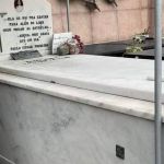 Túmulo de Clara Nunes é alvo de criminosos no Rio de Janeiro