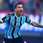 Grêmio vence Caxias e abre vantagem na semifinal do Gauchão