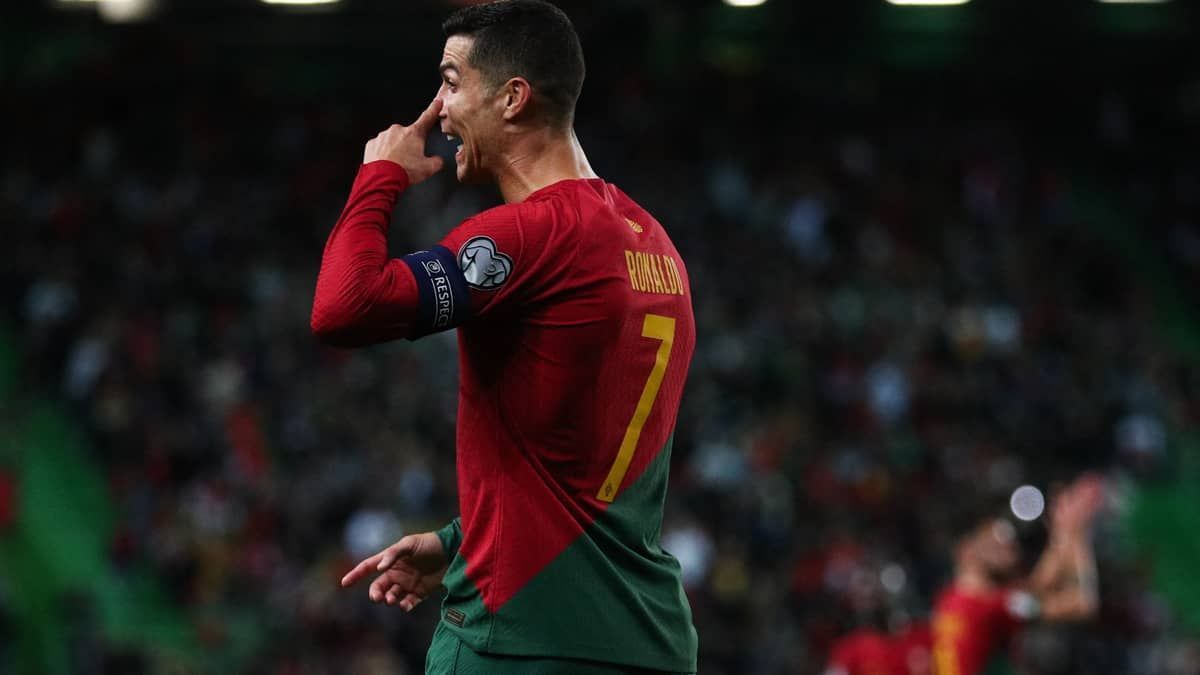 Cristiano Ronaldo marca e Portugal goleia Liechtenstein