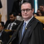 Zanin arquiva ação contra Bolsonaro por omissão na compra de vacinas na pandemia