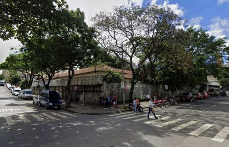 Acidente aconteceu no cruzamento das ruas Carijós e Rio Grande do Sul