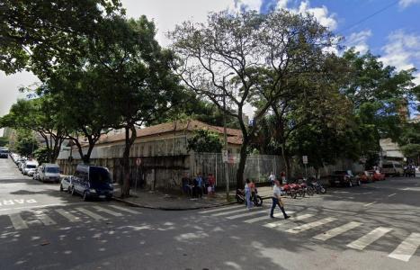 Acidente aconteceu no cruzamento das ruas Carijós e Rio Grande do Sul