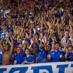 Torcida do Cruzeiro volta a 'calar Maracanã' em jogo contra o Flamengo