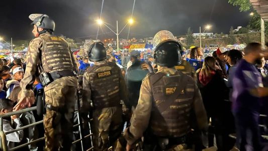 Cruzeirenses invadiram a Arena do Jacaré, em Sete Lagoas, após problemas no acesso