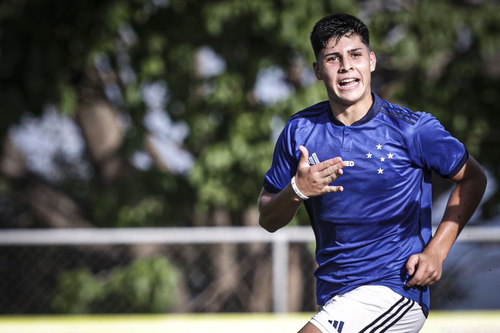 Cruzeiro atropela o Operário-MT por 10 a 0 e vai às oitavas na Copa do Brasil Sub-17