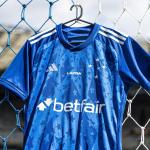 Cruzeiro recusa oferta milionária e avança por renovação com Betfair; veja valores