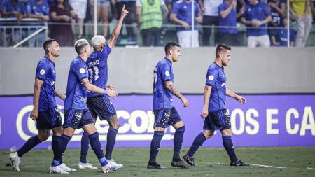 Cruzeiro celebrou vitória por 2 a 1 sobre o Santos