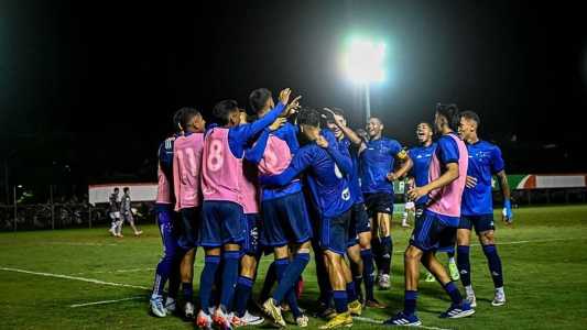 Cruzeiro começou perdendo, empatou, tomou o segundo gol e depois virou para cima do Flu
