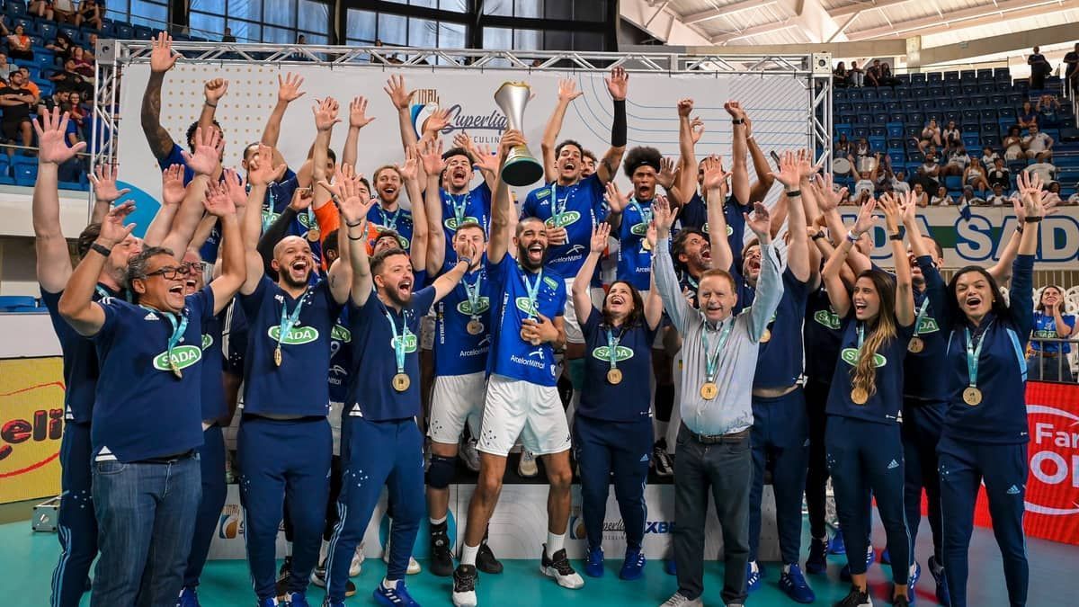 Cruzeiro vence Minas e se torna maior campeão da Superliga, com oito títulos