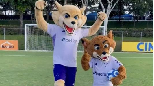 Cruzeiro divulgou, nesta quinta (23), as novas identidades do Raposão e Raposinho