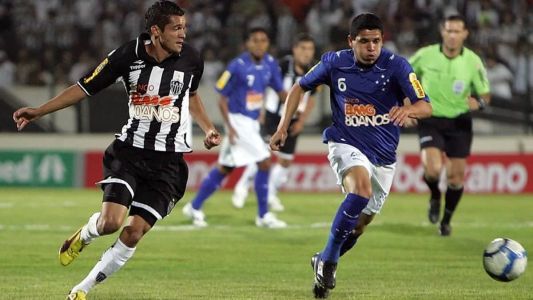 Cruzeiro e Atlético disputaram clássico na Arena do Jacaré, em Sete Lagoas, em 2010
