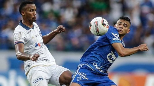 Cruzeiro e Bahia foram adversários na Série B do ano passado