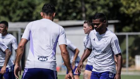 Cruzeiro e Bragantino se enfrentam no Brasileirão