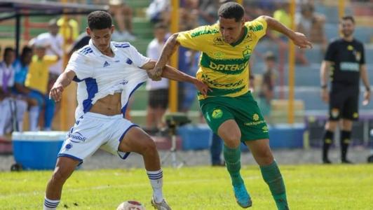 Cruzeiro e Cuiabá se enfrentaram em Cravinhos pela Copa São Paulo