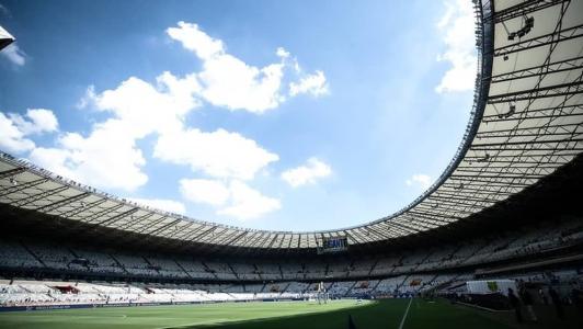 Cruzeiro e Internacional se enfrentam, no Mineirão, pela 32ª rodada do Campeonato Brasileiro