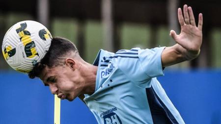 Cruzeiro enfrenta o Comercial na Copinha com transmissão do SporTV 2