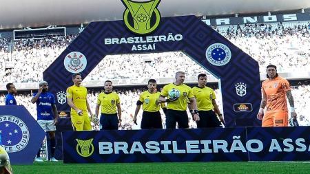 Cruzeiro estreou no Brasileirão com derrota por 2 a 1 para o Corinthians
