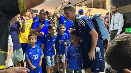 Cruzeiro foi recebido com festa pela torcida em Patrocínio