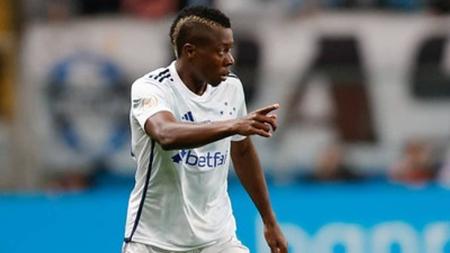 Cruzeiro foi superado pelo Grêmio por 3 a 0 neste domingo (27) em Porto Alegre