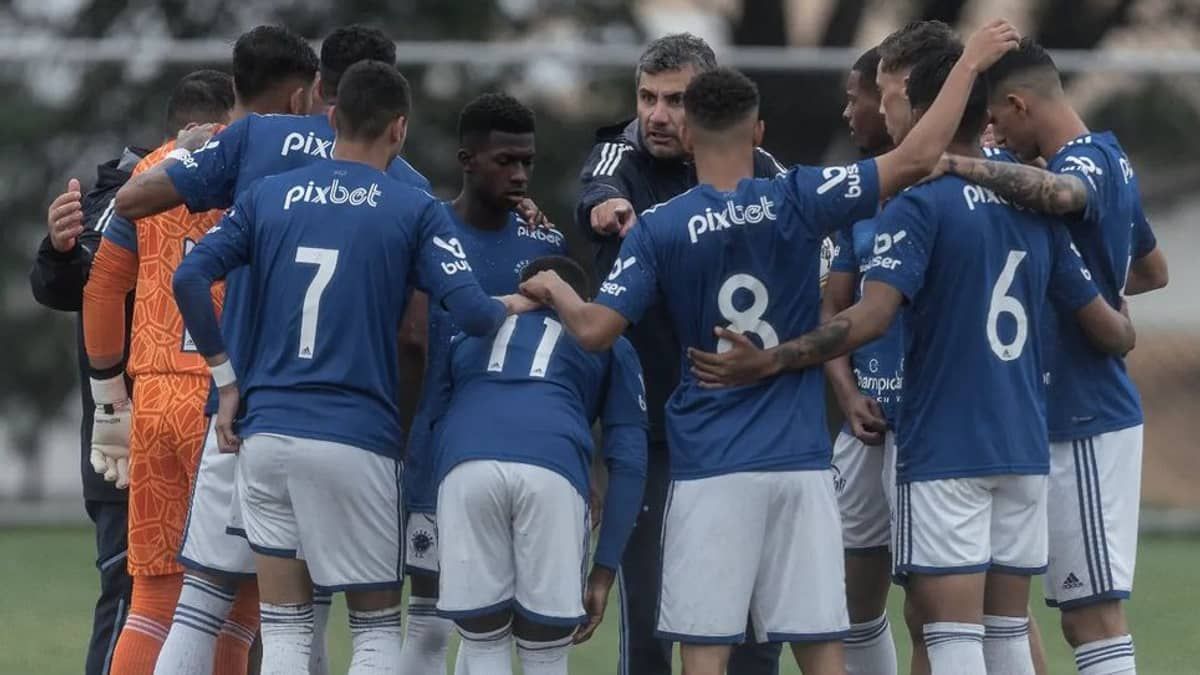 Cruzeiro goleia Comercial-MS na Copinha com destaque para Ruan Índio