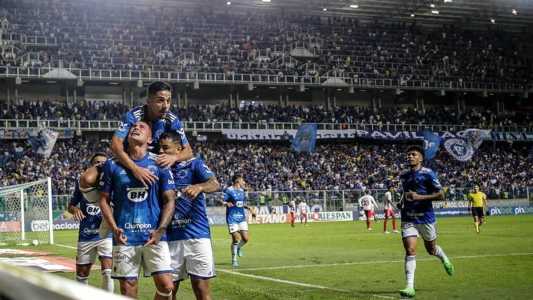 Cruzeiro goleou o Náutico na 26ª rodada da Série B em 2022, no Independência