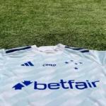 Com quatro novidades, Cruzeiro está escalado para enfrentar o Palmeiras; veja time