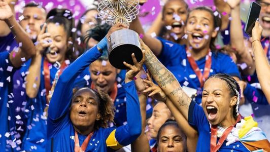 Cruzeiro levantou troféu do Campeonato Mineiro Feminino