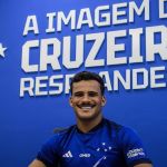 Cruzeiro oficializa renovação de contrato do lateral-esquerdo Kaiki