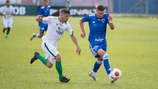 Cruzeiro passa de fase e segue com o sonho do título na Copinha