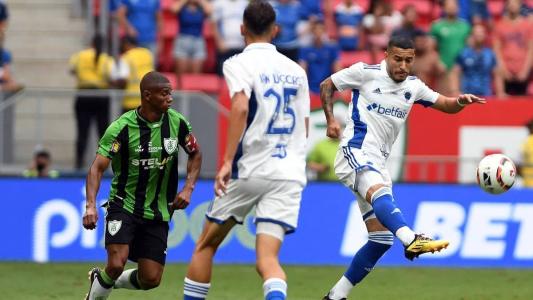Cruzeiro perdeu por 1 a 0 para o América nesse sábado, em Brasília
