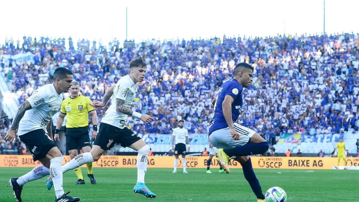 Estreia desastrosa dos mineiros no Brasileirão!