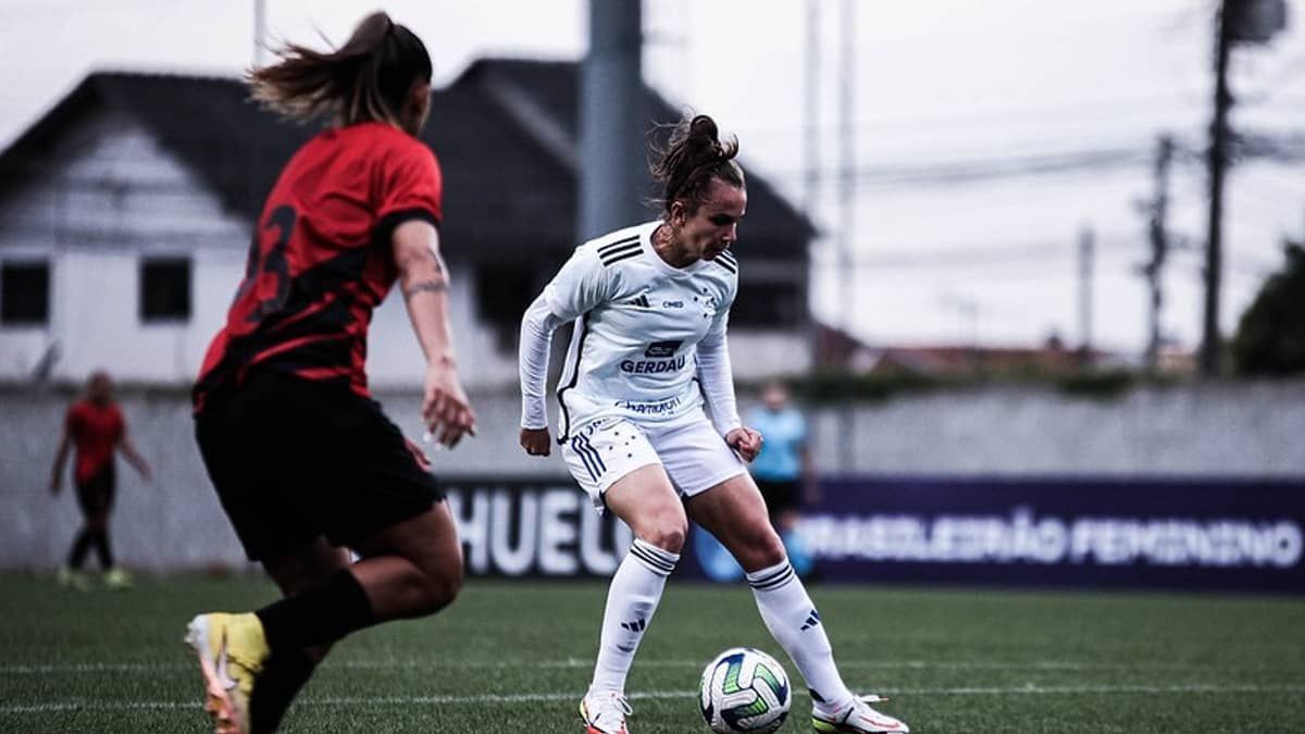 Em busca da classificação, Cruzeiro enfrenta Real Brasília pelo Brasileirão Feminino
