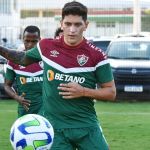 Rival do Cruzeiro, Cano é quem mais finaliza na Copa Libertadores