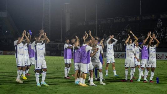 Cruzeiro saiu atrás, mas virou o jogo e venceu o Bragantino por 3 a 2
