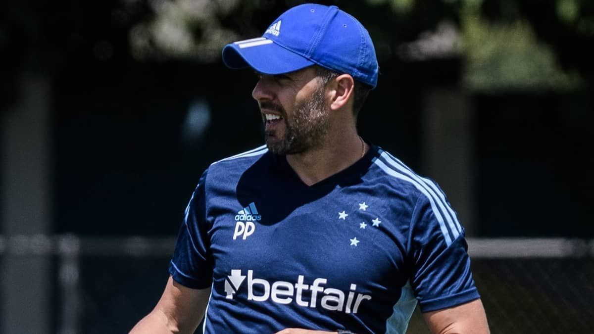 Paulo Pezzolano é um dos culpados pela situação do Cruzeiro