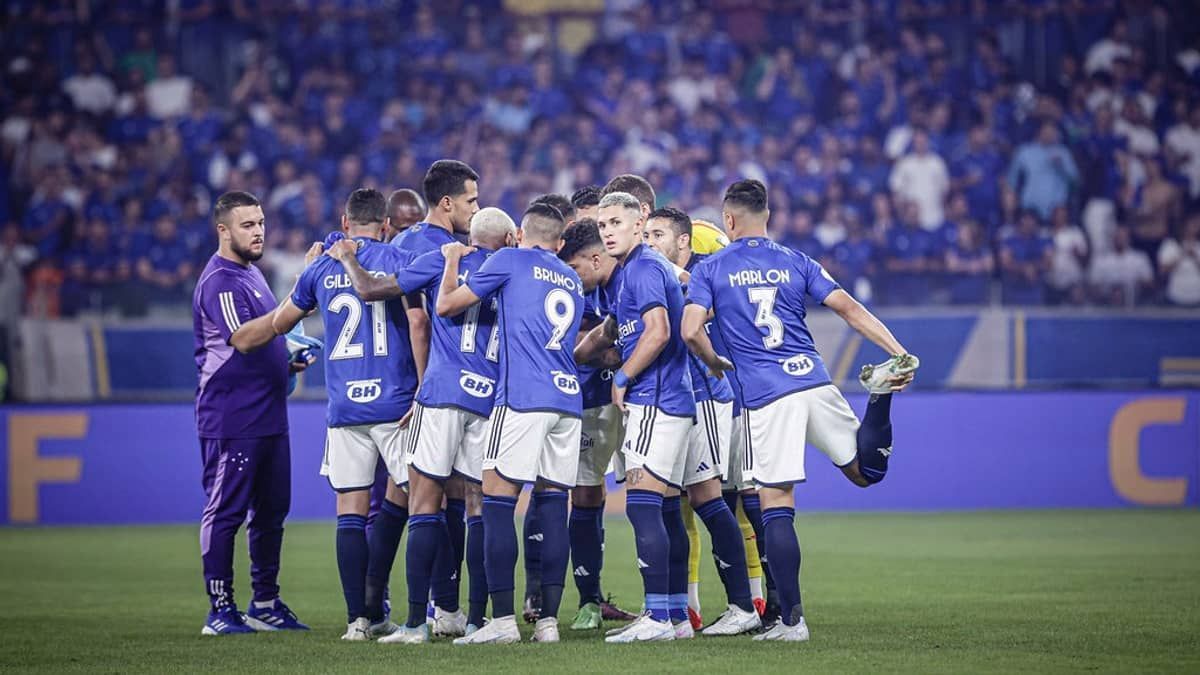 Cruzeiro tenta melhorar campanha diante da torcida no Brasileiro