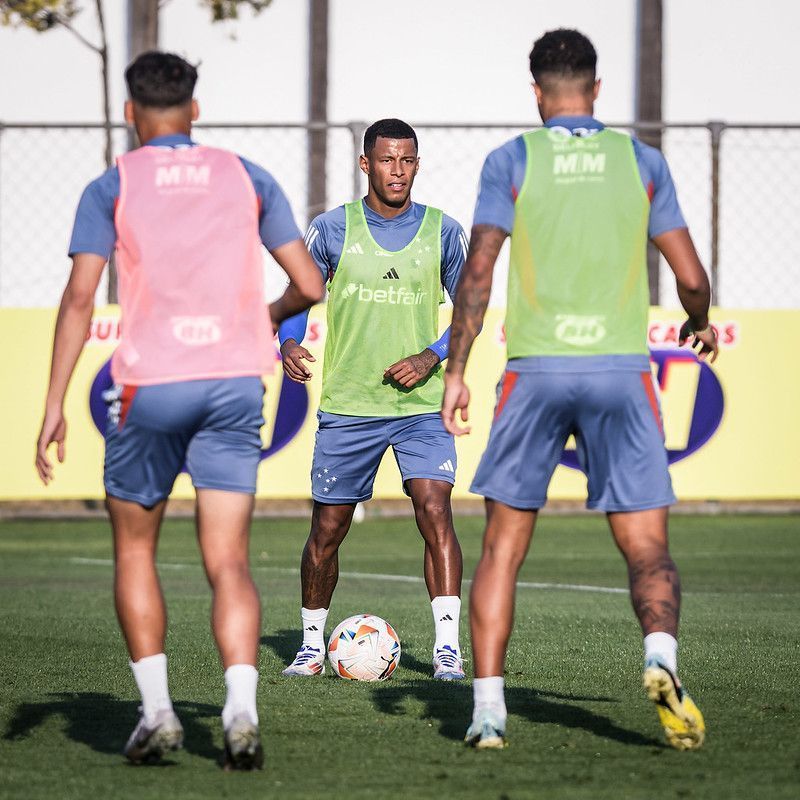 Escalação do Cruzeiro: Seabra ganha reforços para decisão com o Boca Juniors