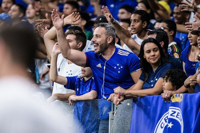 Vai lotar? Cruzeiro divulga nova parcial de ingressos para jogo com o Corinthians
